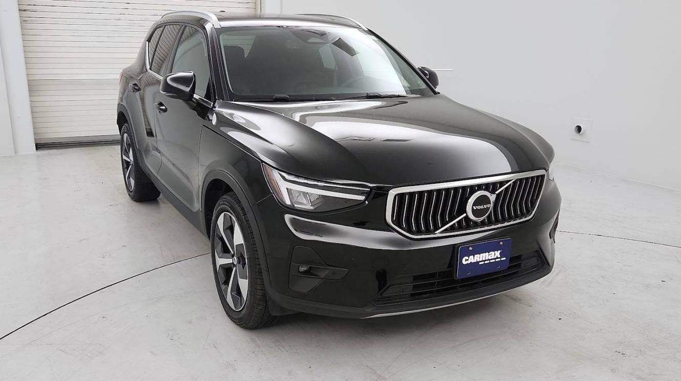 VOLVO XC40 2023 YV4L12UN5P2051288 image