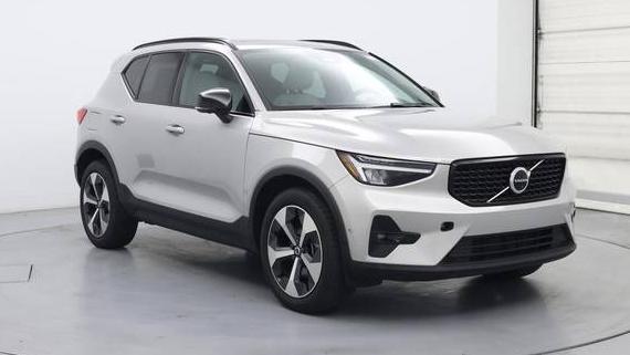 VOLVO XC40 2023 YV4K92HM1P2044909 image