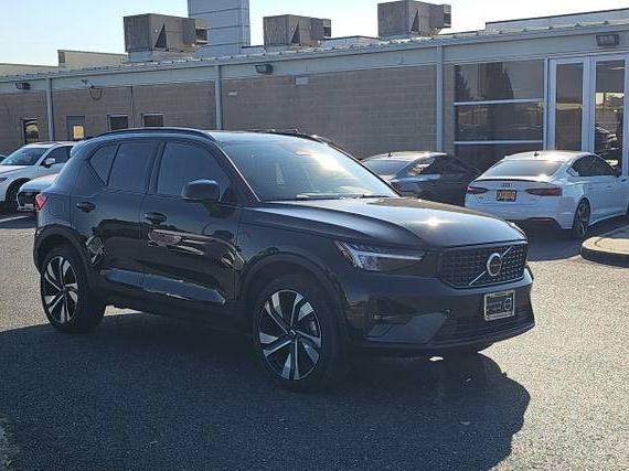 VOLVO XC40 2023 YV4L12UWXP2108965 image