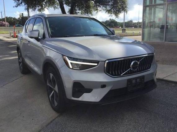 VOLVO XC40 2023 YV4L12UN0P2927295 image