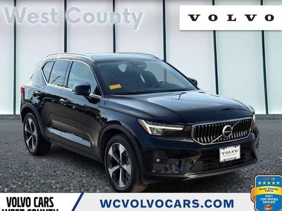 VOLVO XC40 2023 YV4L12UN6P2008580 image