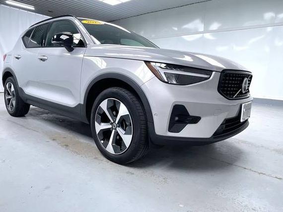 VOLVO XC40 2023 YV4L12UW9P2108259 image VOLVO XC40 2023 YV4L12UW9P2108259 image