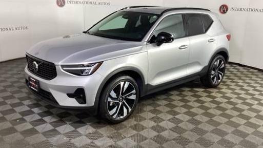 VOLVO XC40 2023 YV4L12UX4P2953254 image