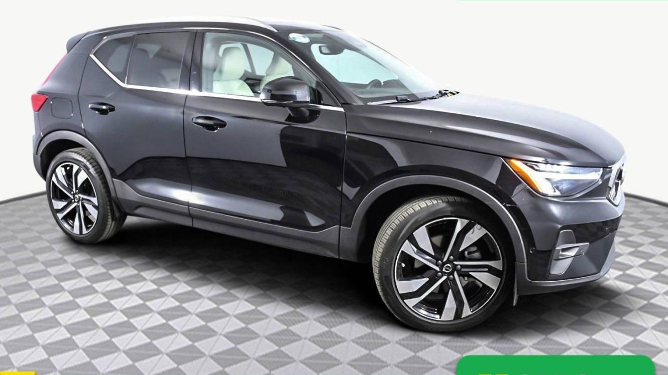 VOLVO XC40 2023 YV4L12UN3P2071572 image