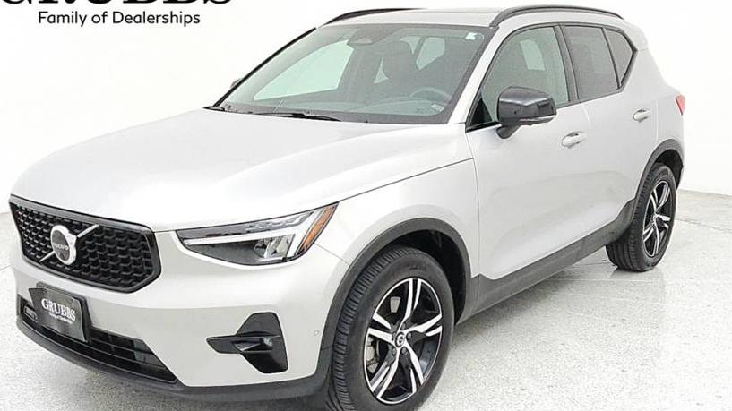 VOLVO XC40 2023 YV4L12UL2P2026251 image