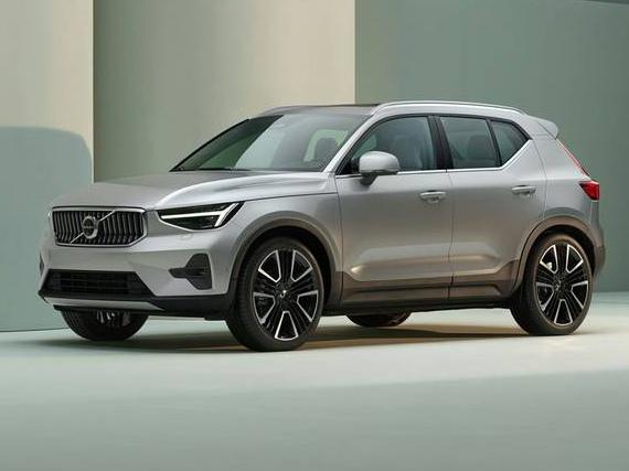 VOLVO XC40 2023 YV4L12UN2P2007538 image
