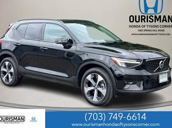 VOLVO XC40 2023 YV4L12UX3P2952998 image