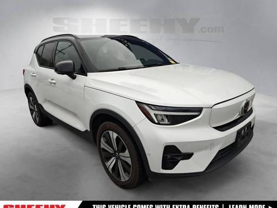 VOLVO XC40 2023 YV4ED3UL3P2967181 image