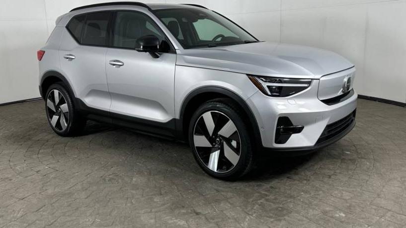 VOLVO XC40 2023 YV4ED3UM4P2938412 image