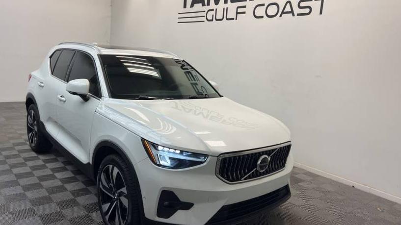 VOLVO XC40 2023 YV4L12UA9P2937448 image