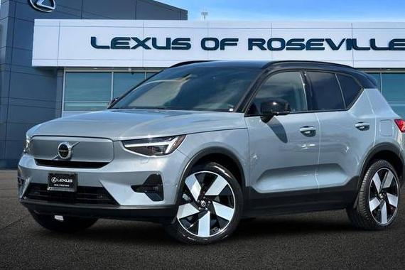 VOLVO XC40 2023 YV4ED3UM2P2001638 image