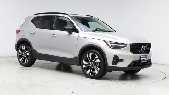 VOLVO XC40 2023 YV4L12UX0P2098438 image