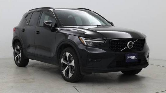 VOLVO XC40 2023 YV4L12UW9P2060956 image