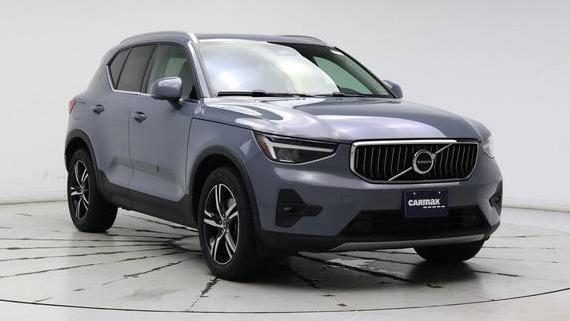 VOLVO XC40 2023 YV4L12UE8P2047736 image