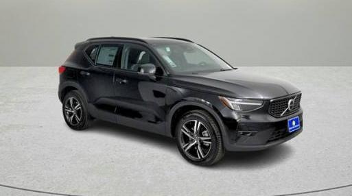 VOLVO XC40 2023 YV4L12UL1P2945500 image