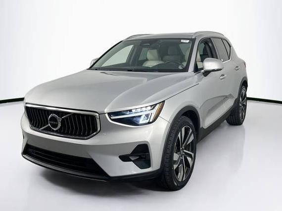VOLVO XC40 2023 YV4K92HEXP2923429 image