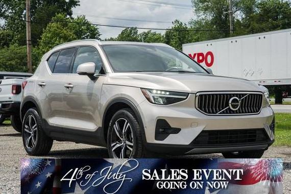 VOLVO XC40 2023 YV4L12UE1P2038165 image
