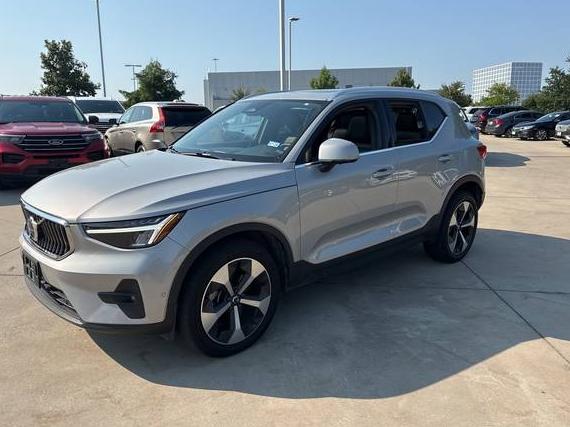 VOLVO XC40 2023 YV4L12UN3P2949209 image