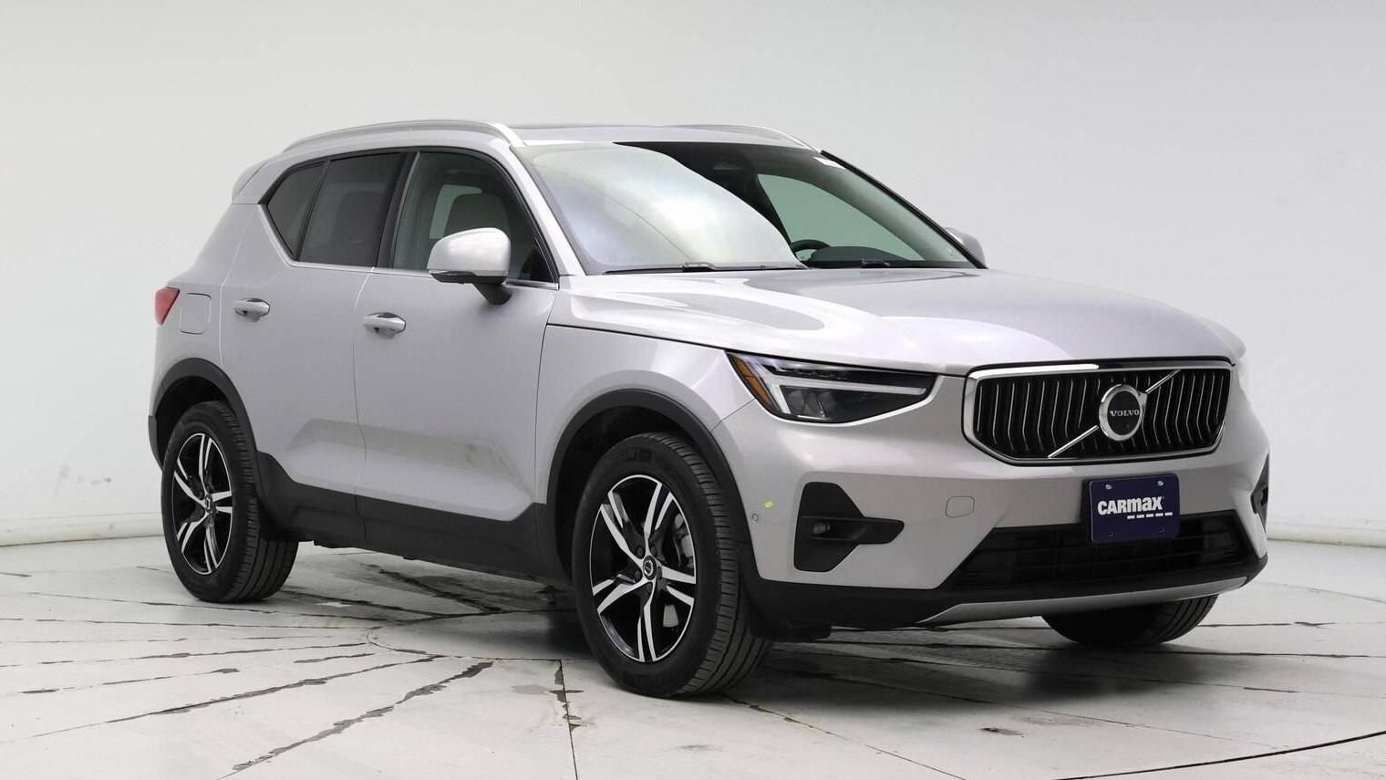 VOLVO XC40 2023 YV4L12UN5P2047967 image