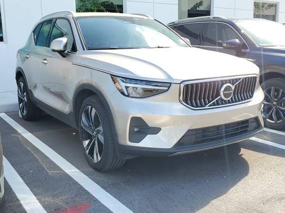 VOLVO XC40 2023 YV4L12UE9P2076193 image