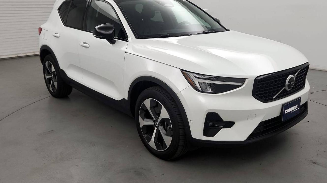 VOLVO XC40 2023 YV4K92HX4P2054201 image