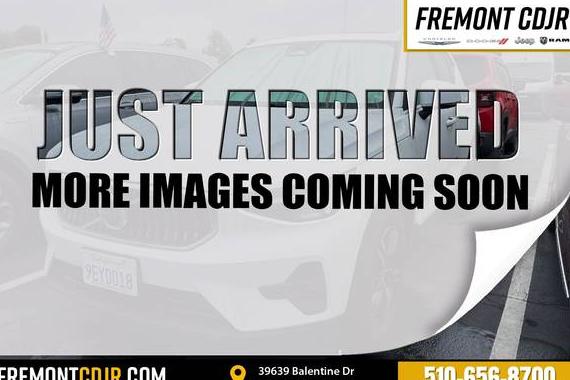 VOLVO XC40 2023 YV4L12UE3P2070678 image VOLVO XC40 2023 YV4L12UE3P2070678 image