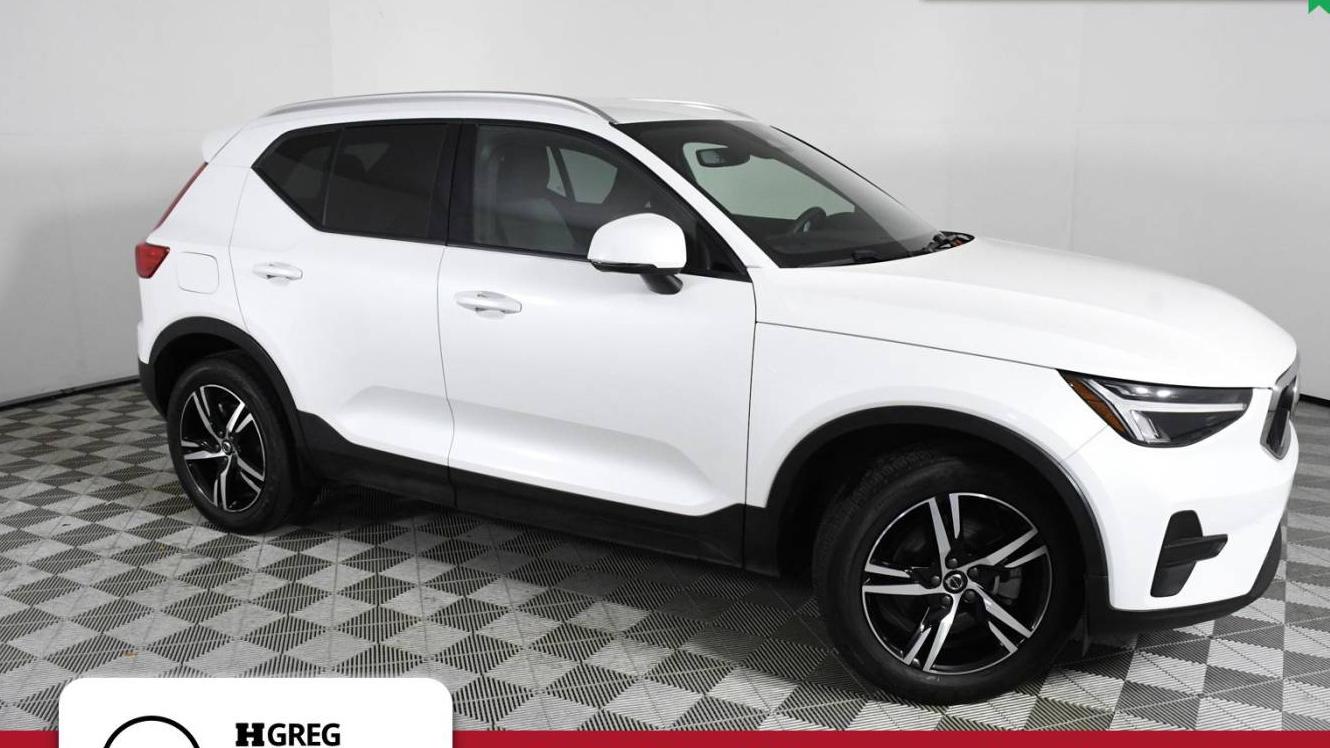 VOLVO XC40 2023 YV4L12UK7P2964737 image