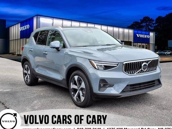 VOLVO XC40 2023 YV4L12UN2P2928321 image