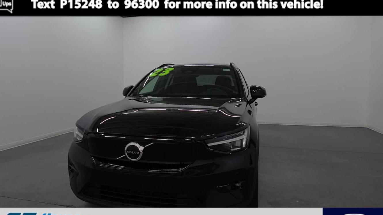 VOLVO XC40 2023 YV4ED3UL5P2090676 image