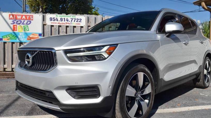 VOLVO XC40 2019 YV4162XZ6K2007719 image