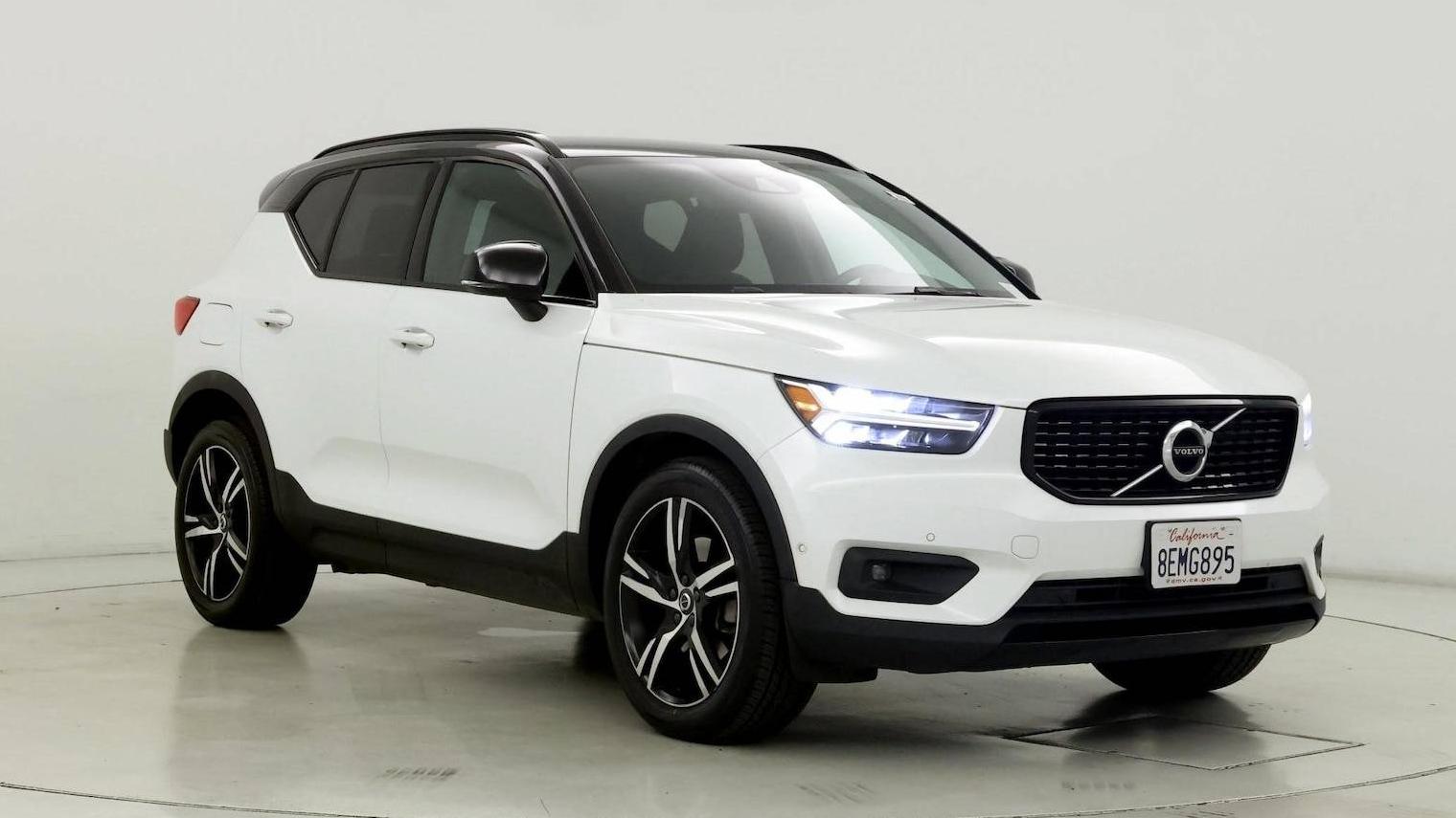 VOLVO XC40 2019 YV4162UM6K2048909 image