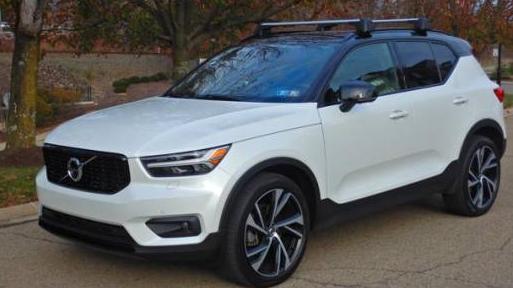 VOLVO XC40 2021 YV4162UM2M2405683 image