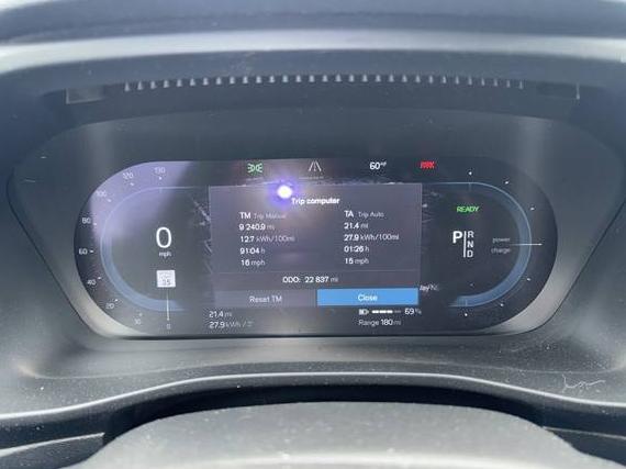VOLVO XC40 2021 YV4ED3UR1M2524821 image