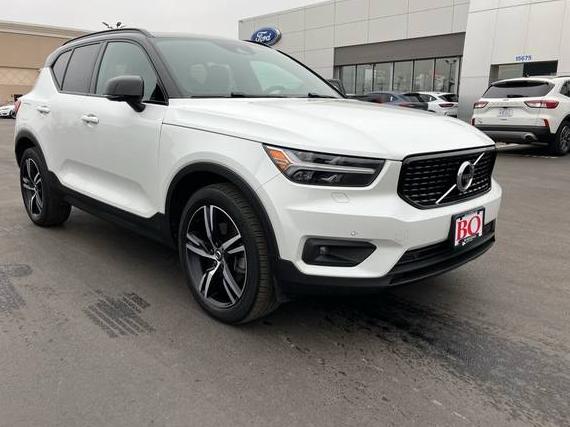 VOLVO XC40 2021 YV4162UM6M2608401 image VOLVO XC40 2021 YV4162UM6M2608401 image