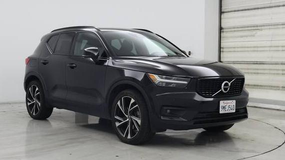 VOLVO XC40 2021 YV4162UM7M2424813 image
