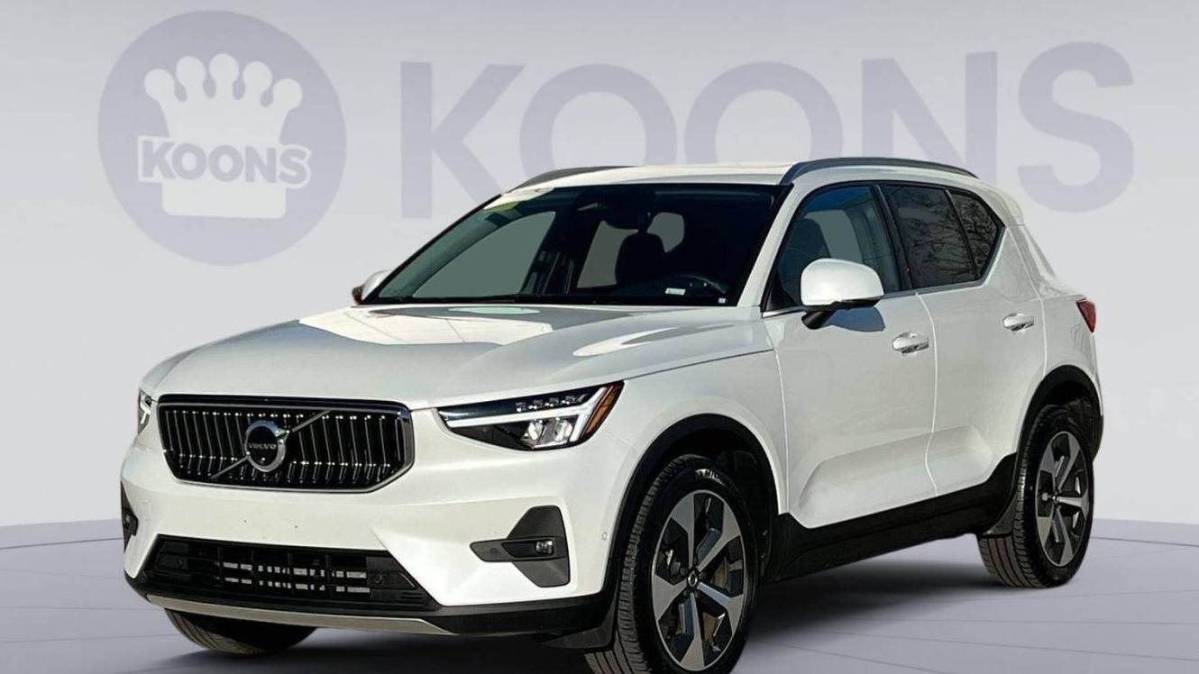 VOLVO XC40 2024 YV4L12UE9R2246779 image