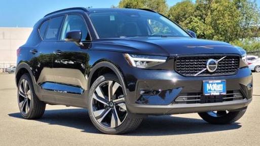 VOLVO XC40 2024 YV4L12UL1R2303362 image