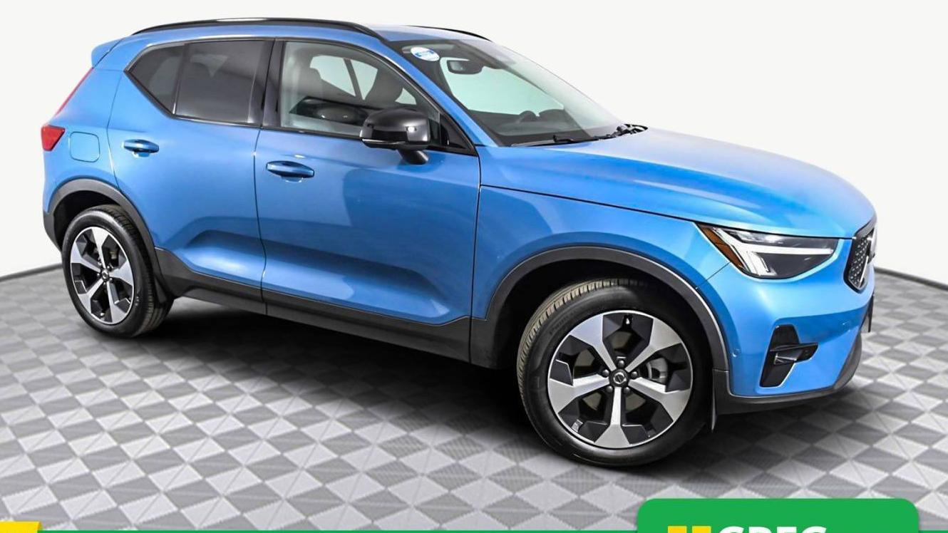 VOLVO XC40 2024 YV4L12UL4R2328417 image