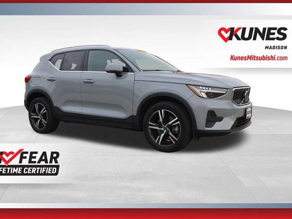 VOLVO XC40 2024 YV4L12UK8R2340089 image