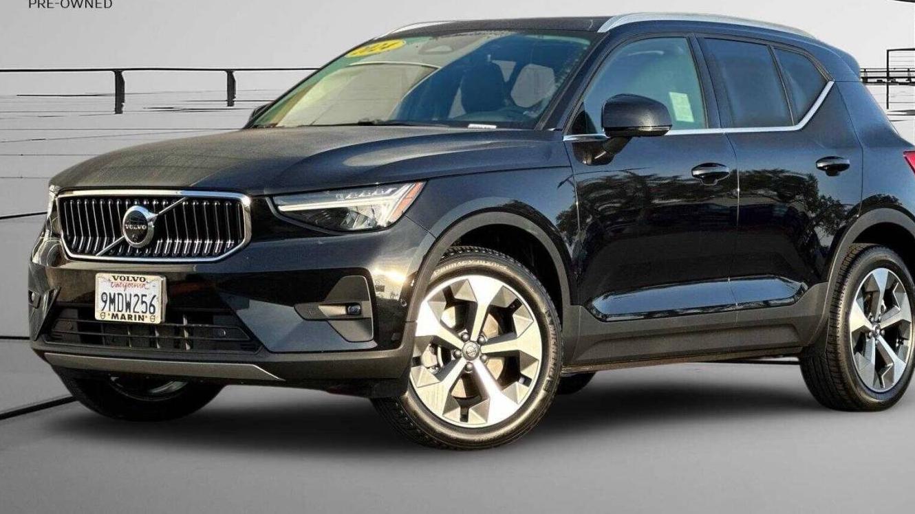 VOLVO XC40 2024 YV4L12UE7R2341616 image