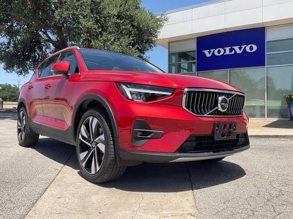 VOLVO XC40 2024 YV4L12UE9R2226516 image