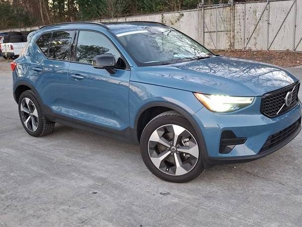 VOLVO XC40 2024 YV4L12UKXR2281529 image