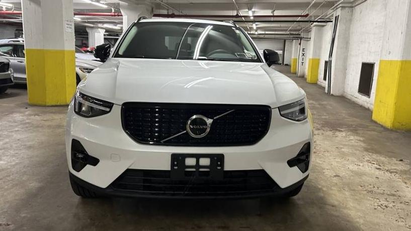 VOLVO XC40 2024 YV4L12UL2R2287298 image