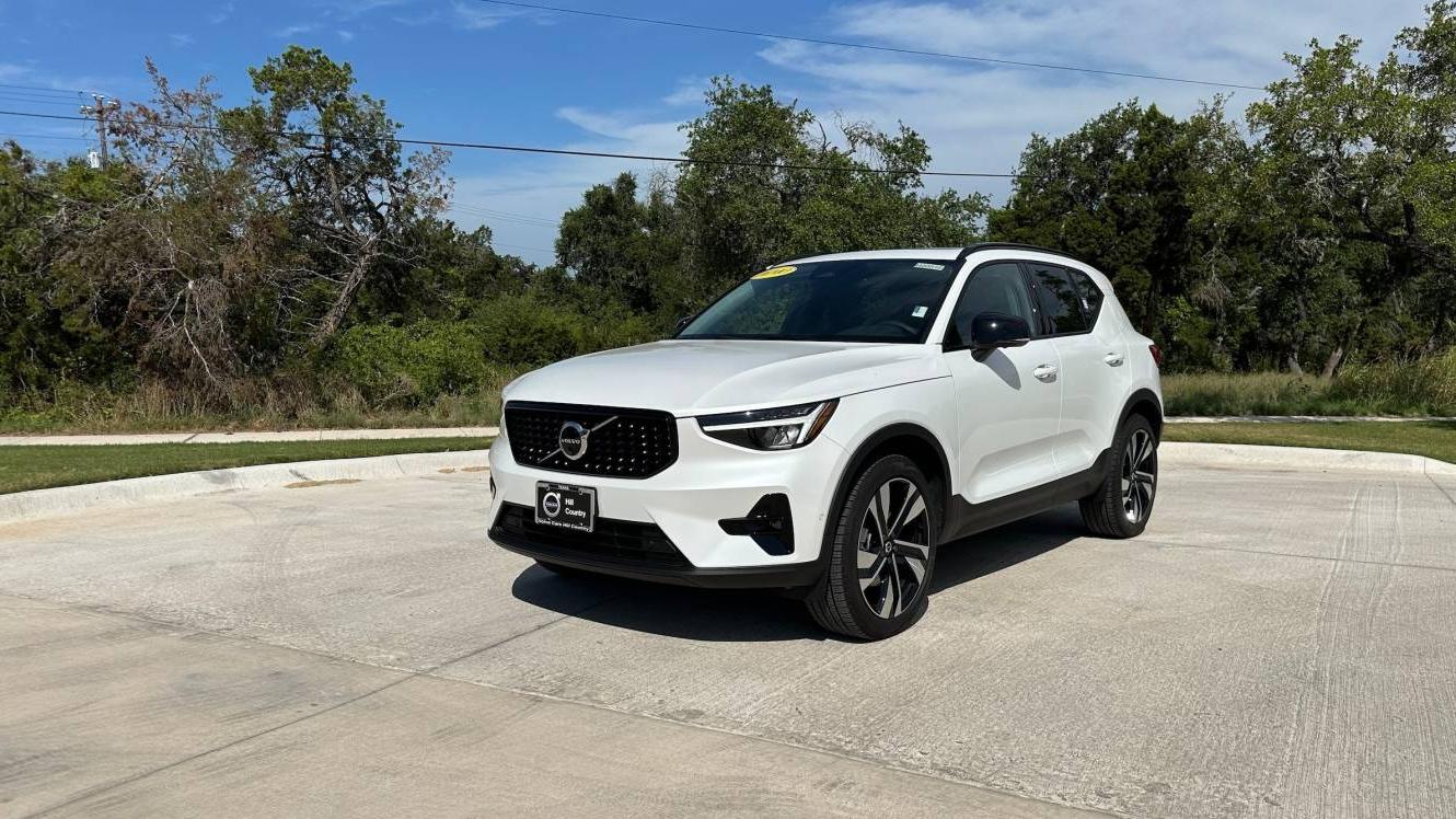 VOLVO XC40 2024 YV4L12UL0R2287560 image