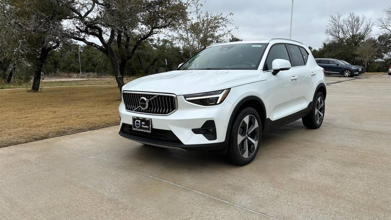 VOLVO XC40 2024 YV4L12UE7R2283121 image