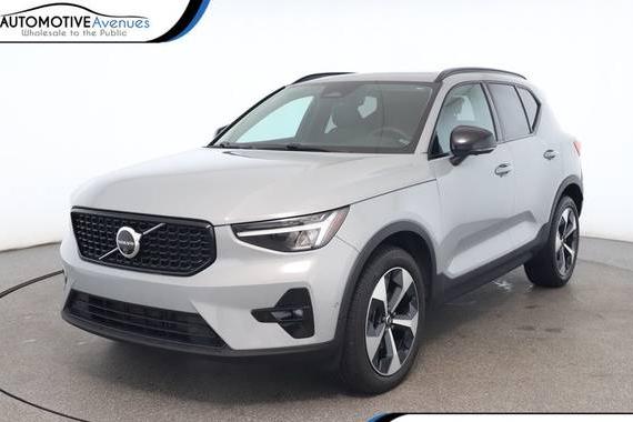 VOLVO XC40 2024 YV4L12UL7R2305035 image