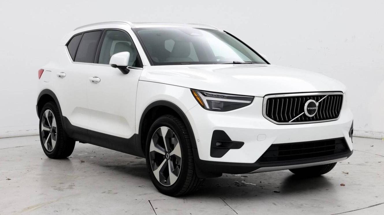 VOLVO XC40 2024 YV4L12UE5R2291279 image