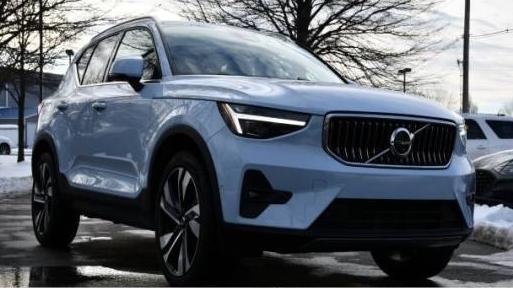 VOLVO XC40 2024 YV4L12UFXR2238926 image