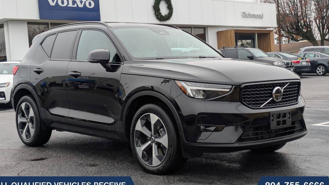 VOLVO XC40 2024 YV4L12UL9R2282146 image