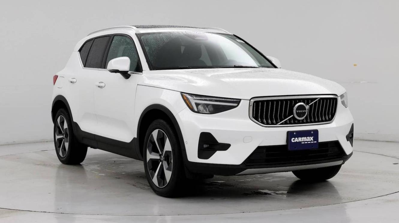 VOLVO XC40 2024 YV4L12UEXR2350164 image